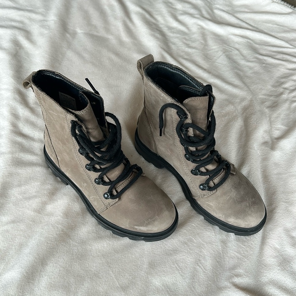 Almost New Sorel Boot